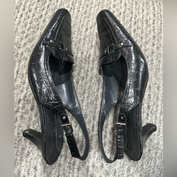 Bandolino Croc Embossed Leather Sling Back with silver hardware/buckle, EUC! - Picture 2 of 7